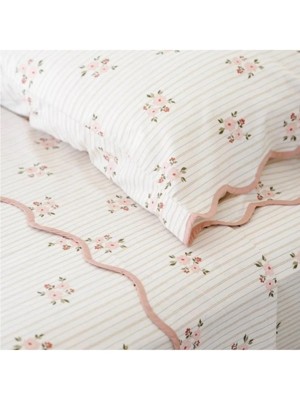 Gathre  Queen Scalloped Floral Sheet Set 100% Cotton